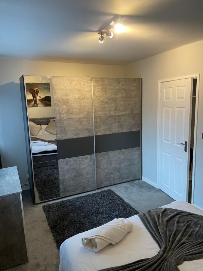 Fantastic Full 3 Bedroom Modern Apartment Belfast Luaran gambar